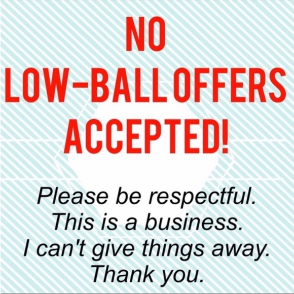 Disney NWOT Mickey Mouse 3D Drop Earrings
BaubleBar - Picture 5 of 6